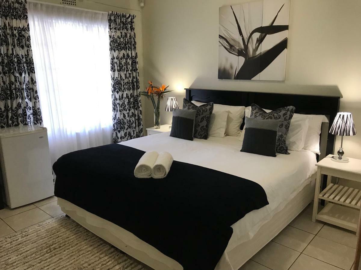 Bishops Guesthouse Eshowe ภายนอก รูปภาพ