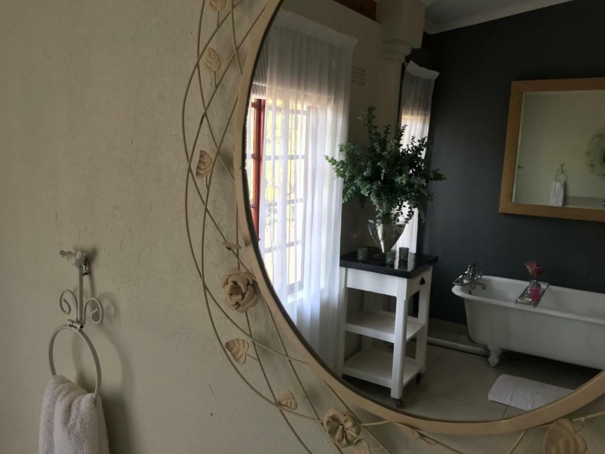 Bishops Guesthouse Eshowe ภายนอก รูปภาพ