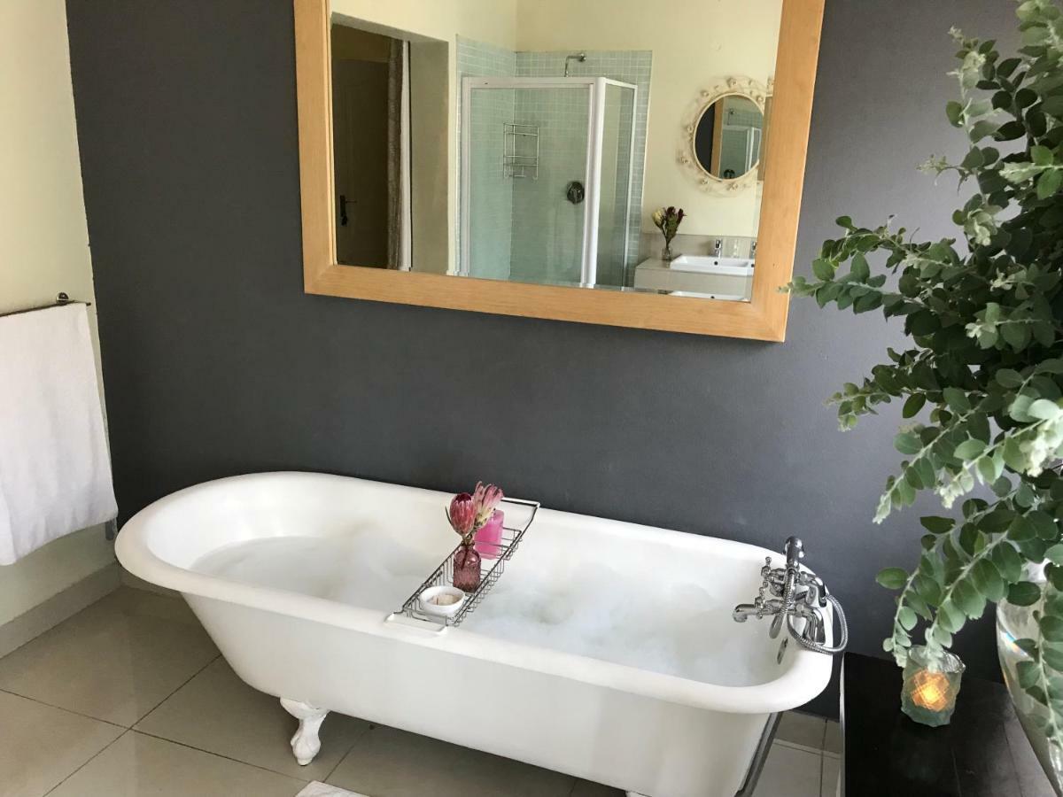 Bishops Guesthouse Eshowe ภายนอก รูปภาพ